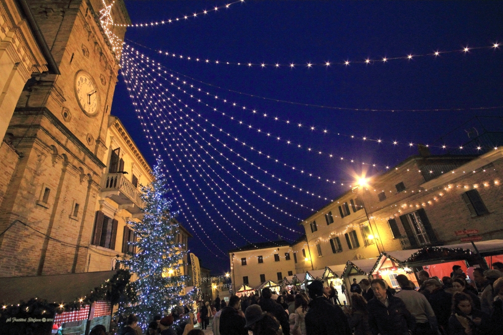 Immagini Natale Alta Risoluzione.Un Natale Che Non Ti Aspetti Vi Aspetta A Pesaro Urbino E Dintorni